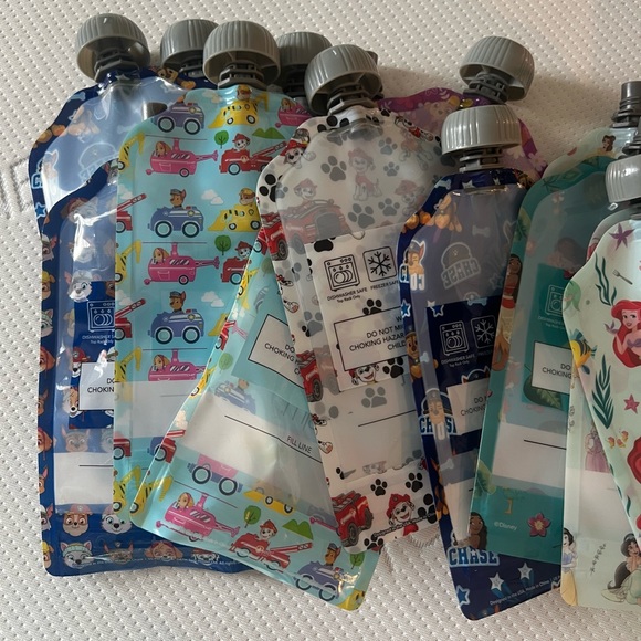 Pack of 20 reuseable pouches, never used // Disney and Paw Patrol - 10 of each - Picture 2 of 3